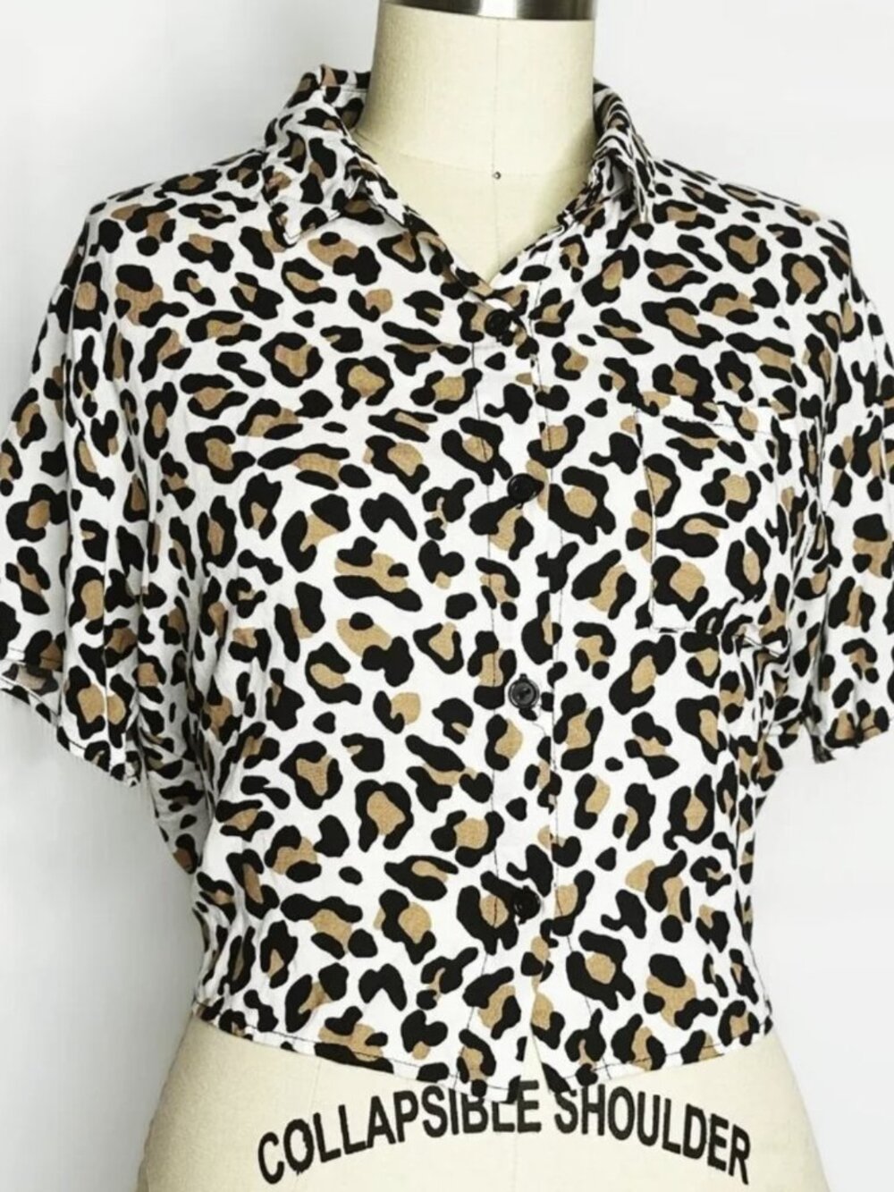 Leopard Print Button Down Tee Shirt Blouse Pink Peony Women Large Collared Shirt
